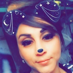 Meet your Posher, Tonia